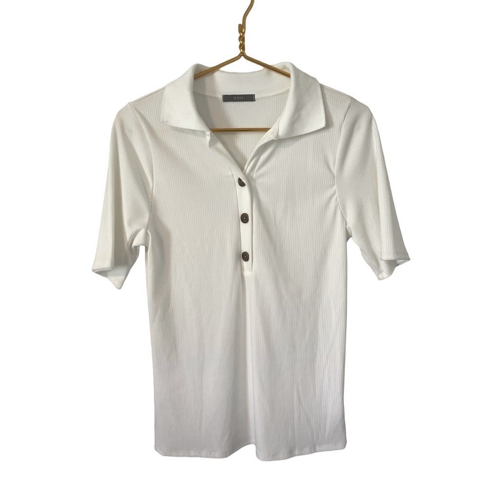 Gyft‎ Ribbed Short Sleece 3/4 button Top, Size Medium